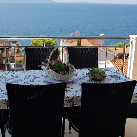 Apartment Sunset 6+2 Trogir